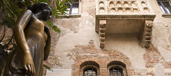 Romeo and Juliet's Verona with Private Guide