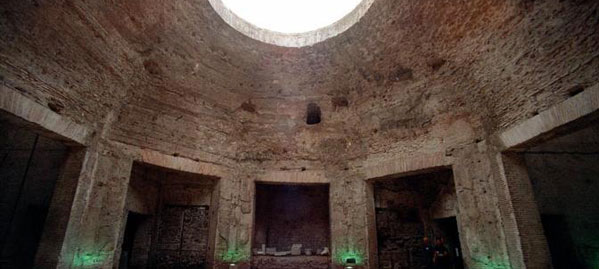 Guided tour of Nero's Domus Aurea 