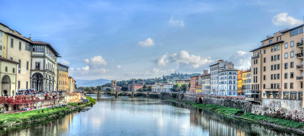 Guided walking private tour of Florence's historic center 
