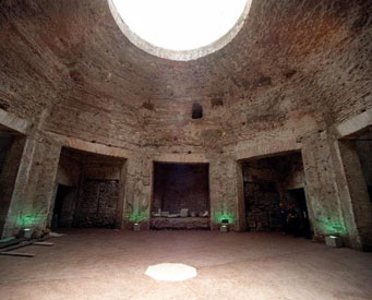 Guided tour of Nero's Domus Aurea 